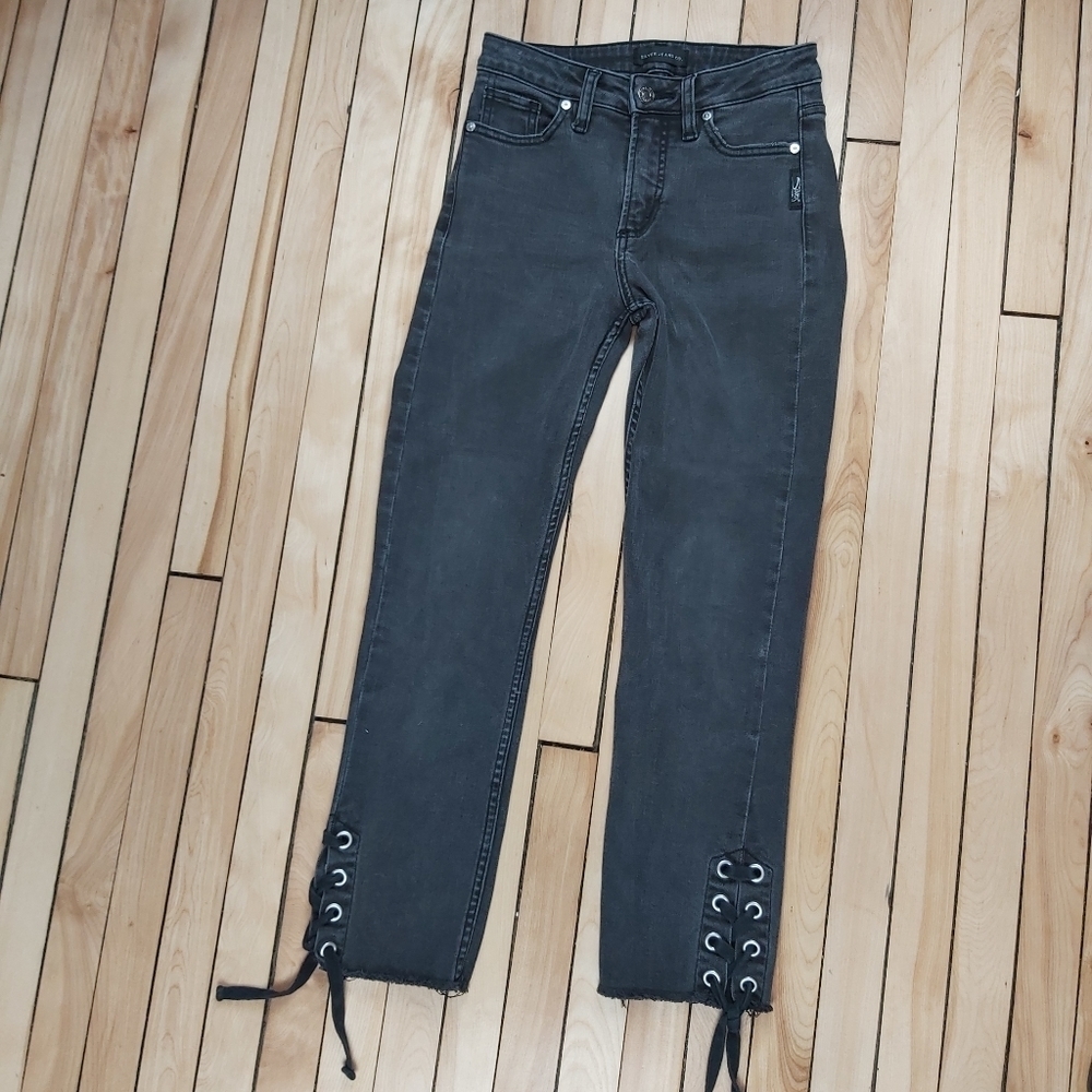 Silver Jeans Women's Skinny Jeans in Washed Black